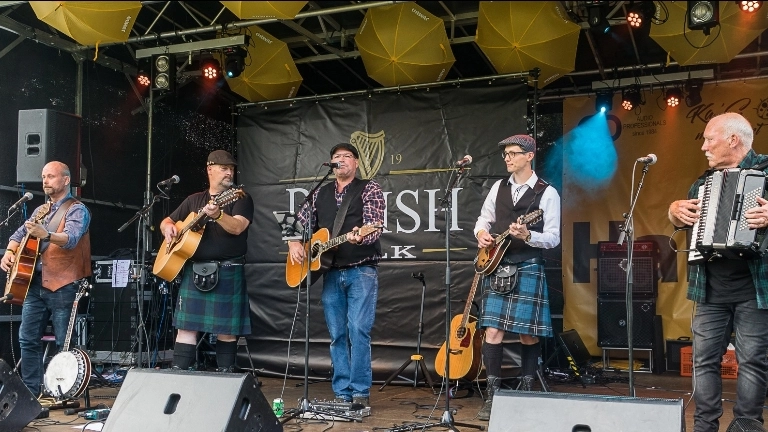 768x432_Dirish_Folk